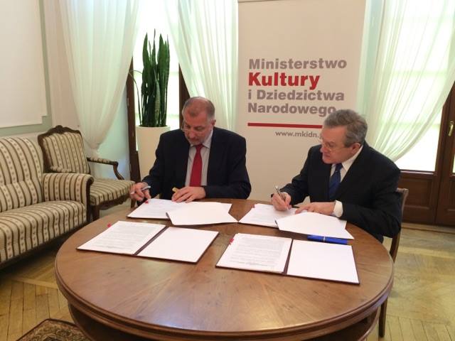 Ośrodek „Pamięć i Przyszłość”: umowa miasta i ministerstwa kultury